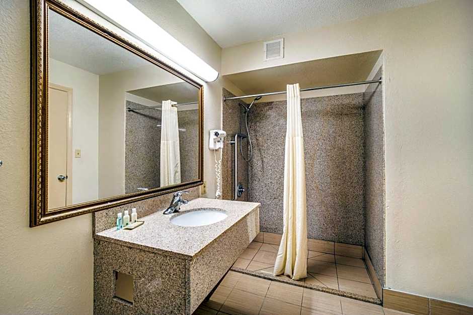 Quality Inn Columbia Airport