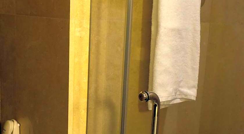 Amman Airport Hotel