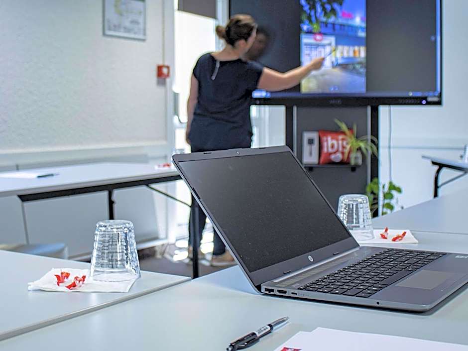 ibis Rennes Cesson