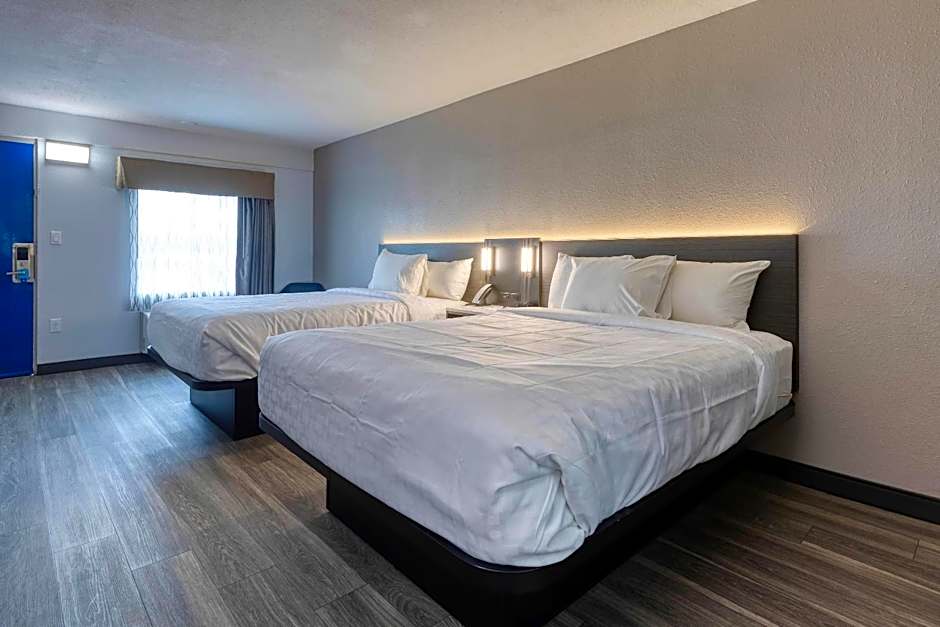 Clarion Pointe