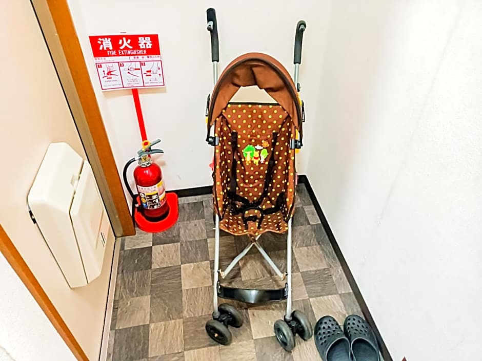 3 Bedrooms & LivingRoom! Direct KIX & Namba & Umeda access! DoumoTengachaya DT02