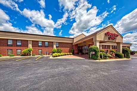 Hampton Inn By Hilton Clarksville