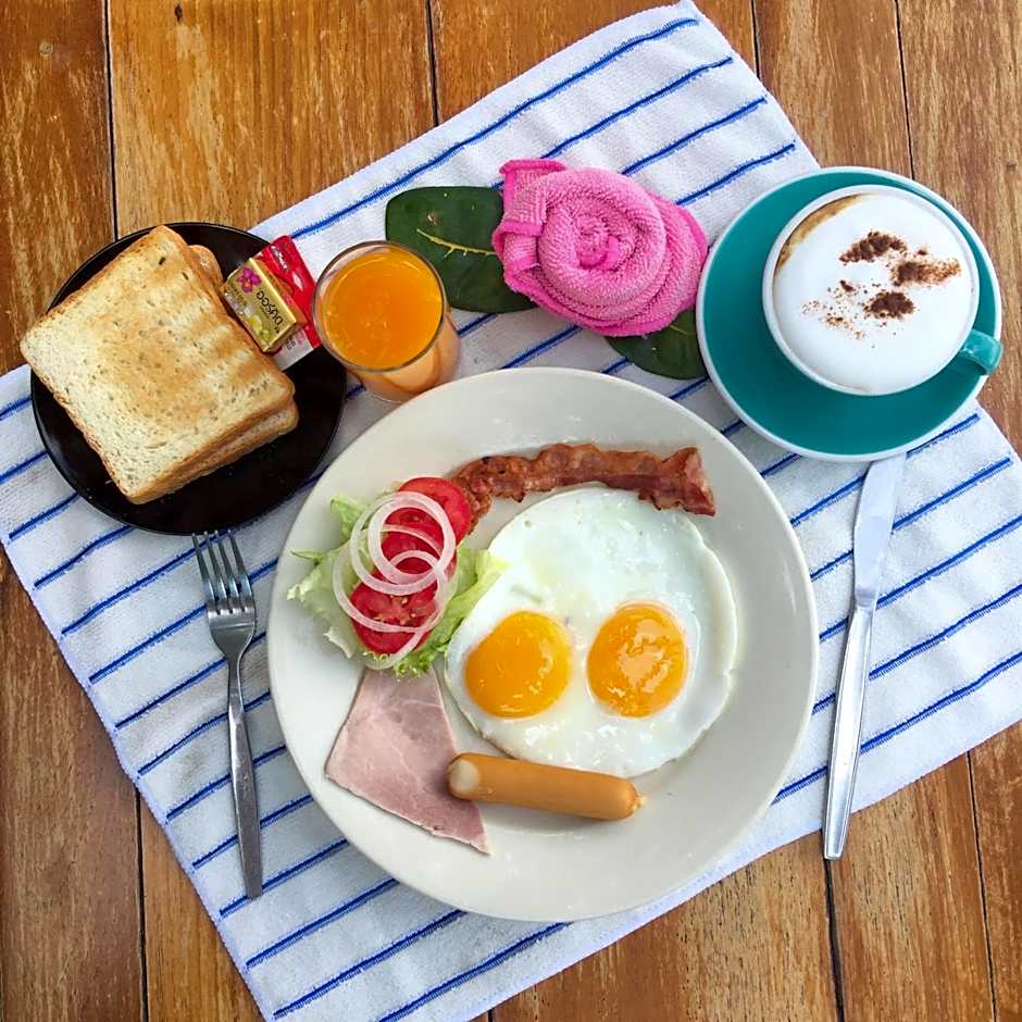 Riverhouse-The Teak House