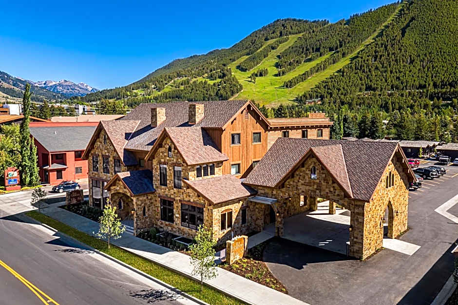 Elk Country Inn