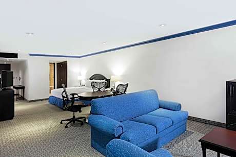 1 King Bed Master Suite