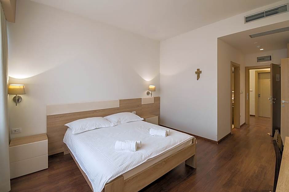Hotel Quercus