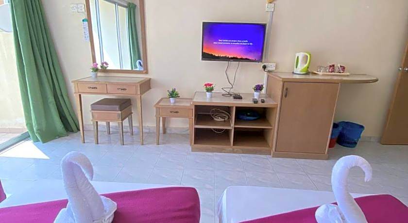 Teluk Batik Holiday Apartment