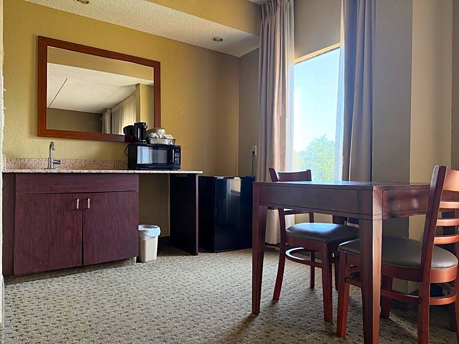 Vista Suites-Near Island Drive