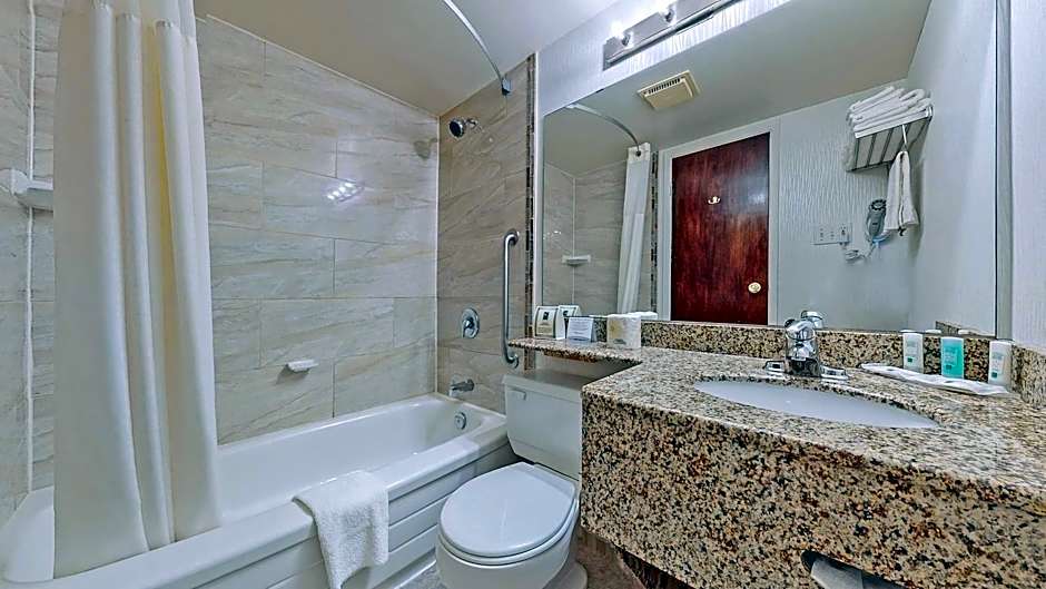 Ramada by Wyndham Arnprior