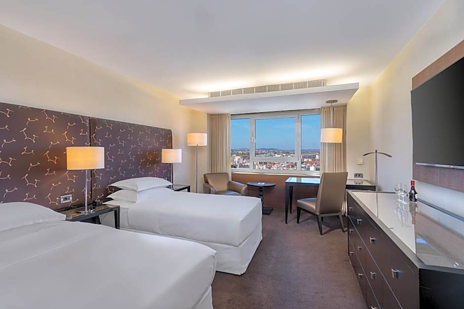 Photo 1 of 12 of Deluxe Premium 2 Twin Beds Guestroom, City View