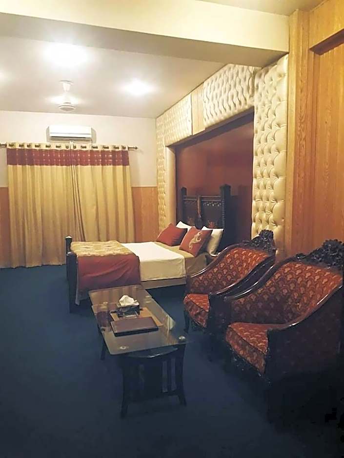 Divine Hotel