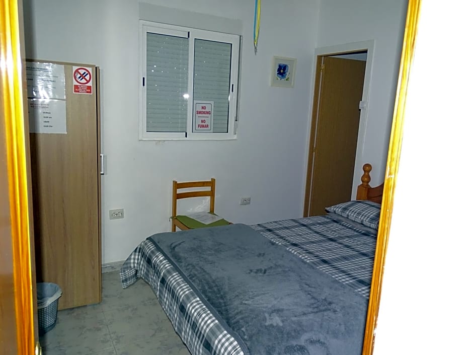 Rickaty Lodge Bed and Breakfast, Airport Hotel, Hotel de aeropuerto, Las Palmas Airport, Gran Canaria Airport, LPA, Spain