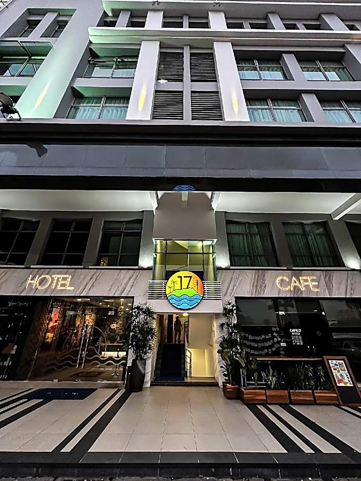 Hotel 17