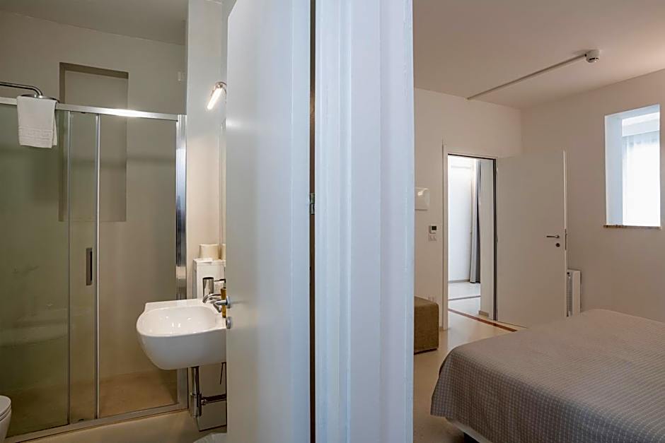 Hotel Albania