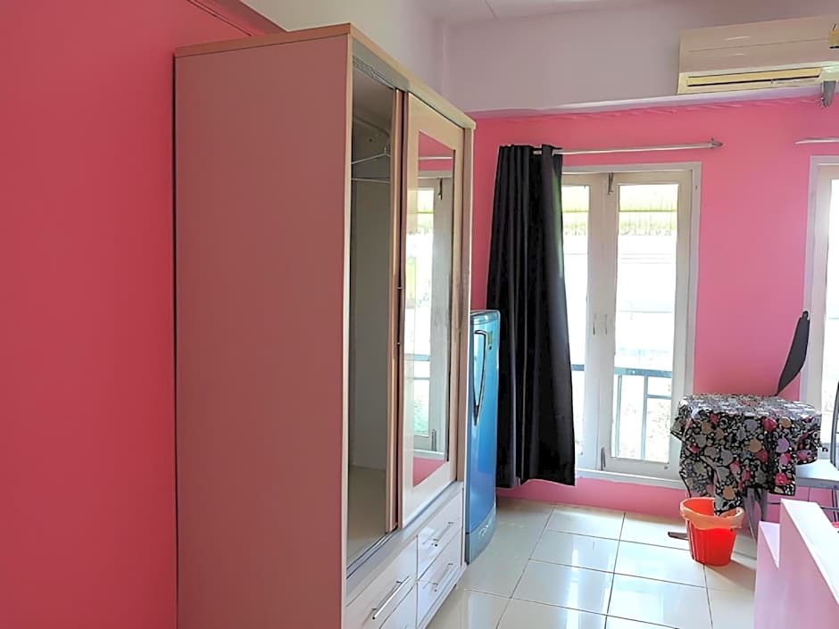 OYO 75429 '101 place navanakorm'