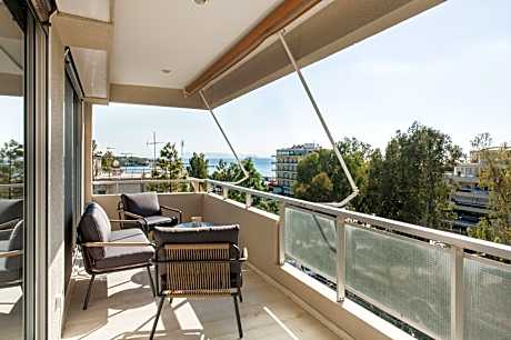 BDR Athens Riviera Sea View Apartment by The Olon