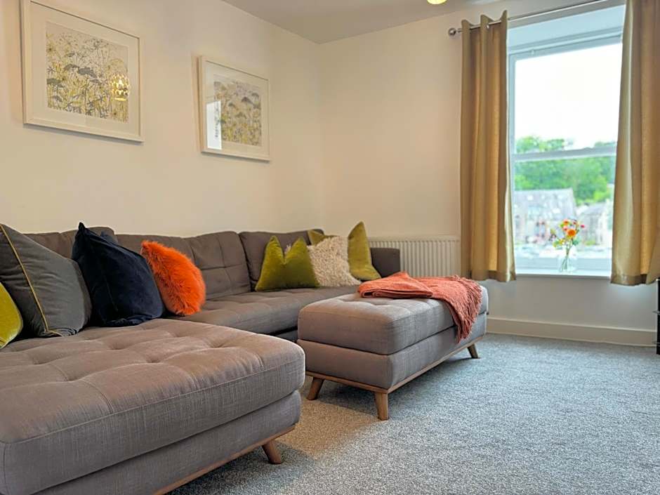 The Courtyard, 4 - Bed, Sleeps 6, Pets Welcome