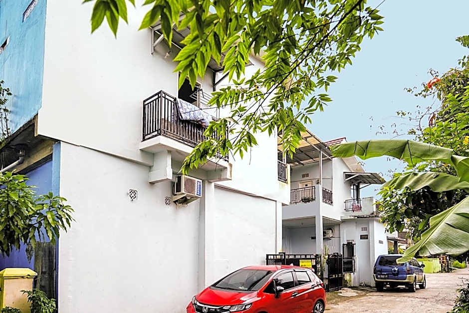 OYO Life 92046 Garuda Residence