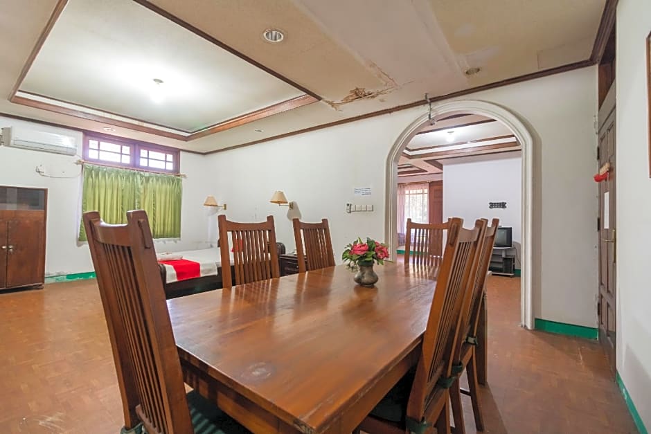 RedDoorz Syariah near Kawasan Saribu Rumah Gadang Solok Selatan