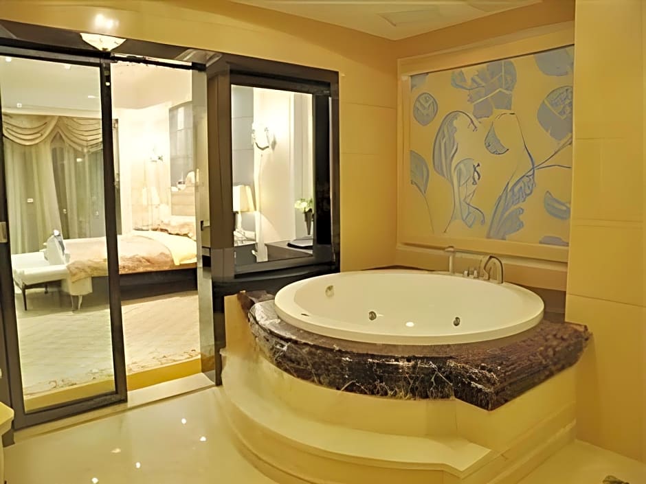 Country Garden Phoenix Hotel Yunfu