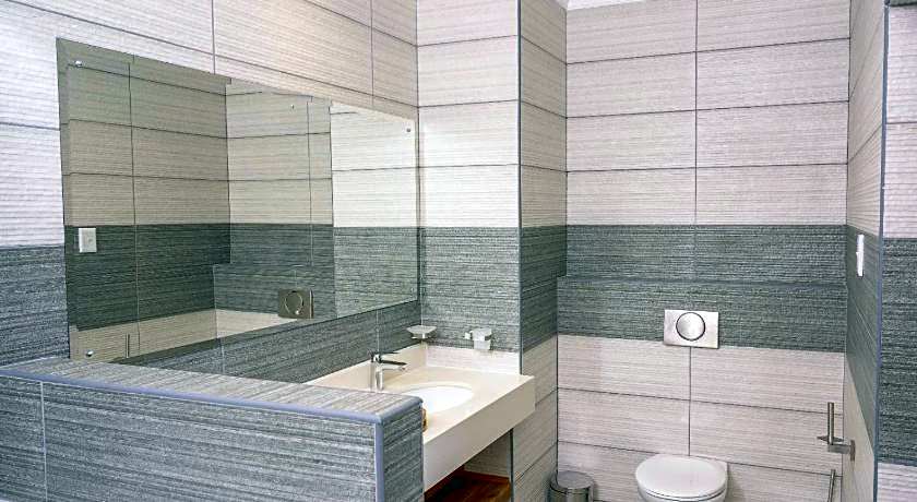 The Lazy Moose Restaurant & Lodge