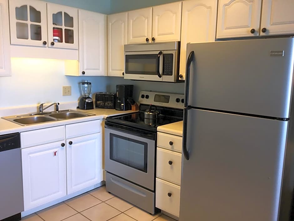 Sea Mystique Murrells Inlet A Ramada By Wyndham – Garden City, SC