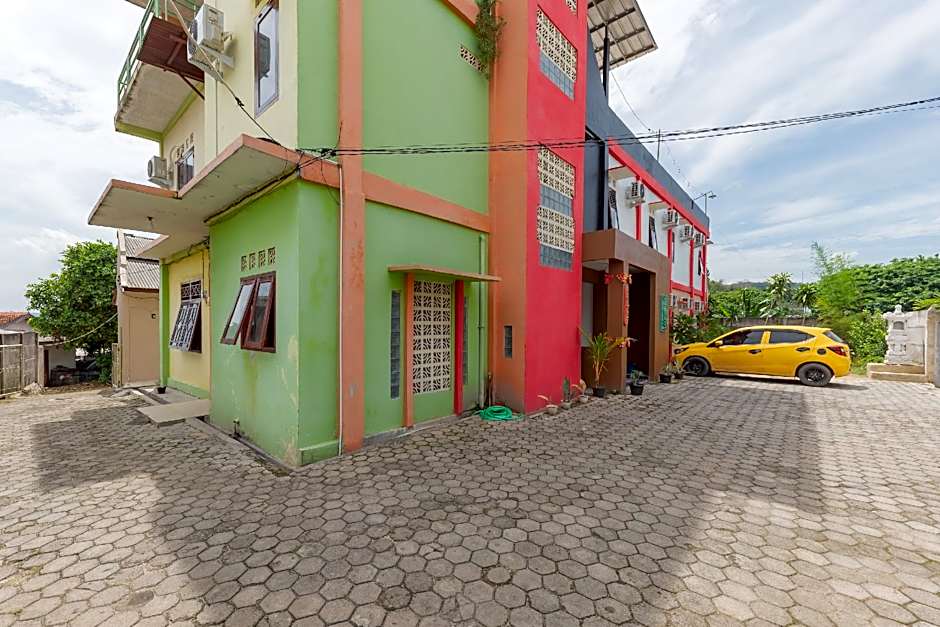 RedDoorz @ Kubu Selem Palapa Lampung