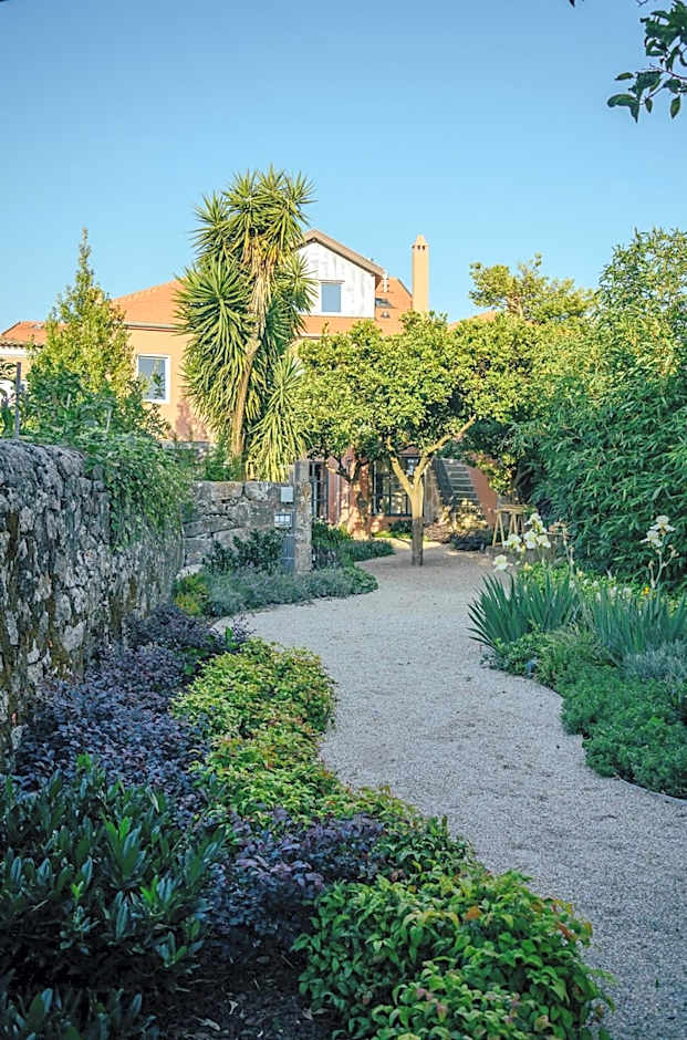 Queen's Garden Hostel