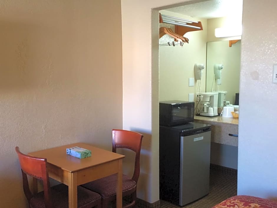 Economy Inn