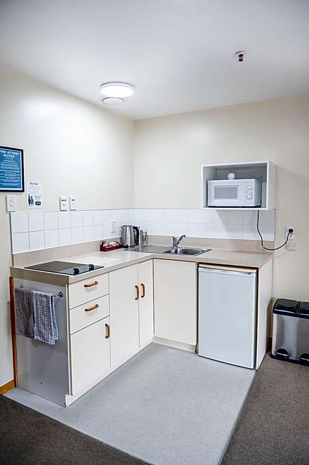 ASURE Aspiring Court Motel