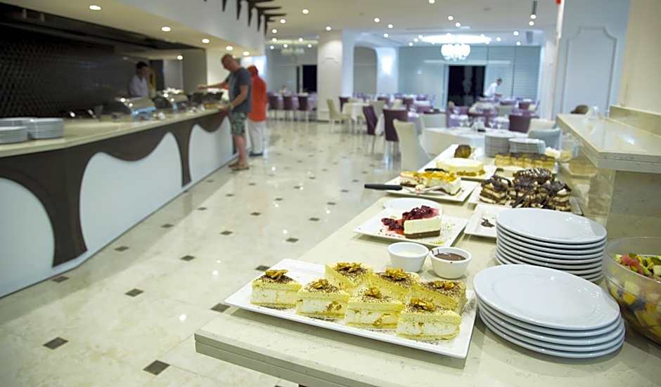 Hotel Izgrev Spa & Aquapark