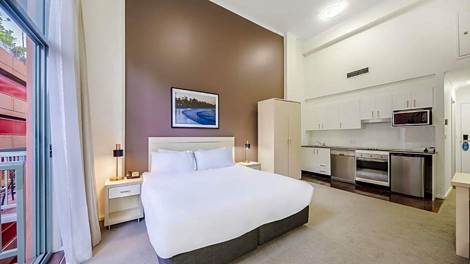 Oaks Sydney Goldsbrough Suites