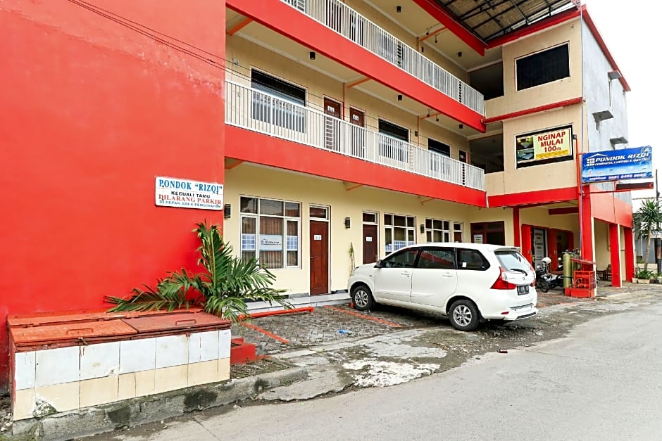 Penginapan Pondok Rizqi Syariah