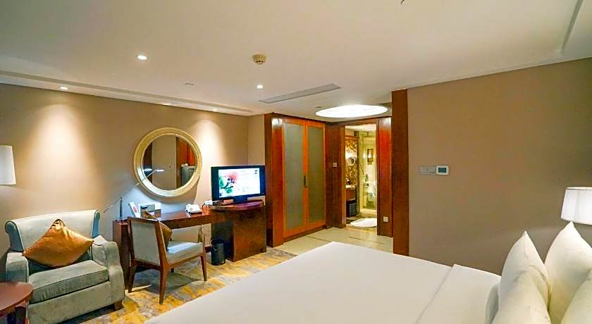 Wyndham Grand Plaza Royale Ningbo