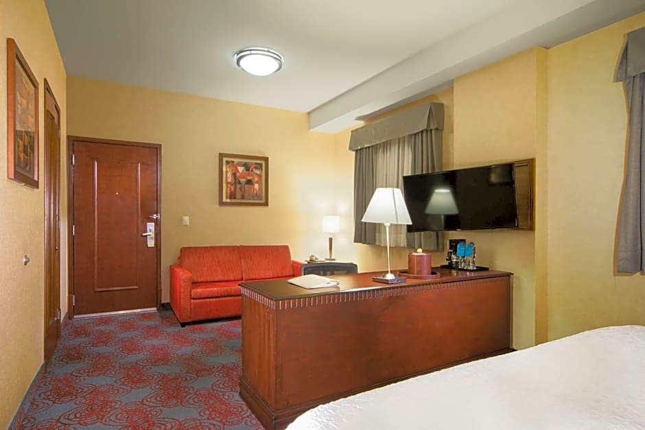 Hampton Inn By Hilton And Suites Mexico City