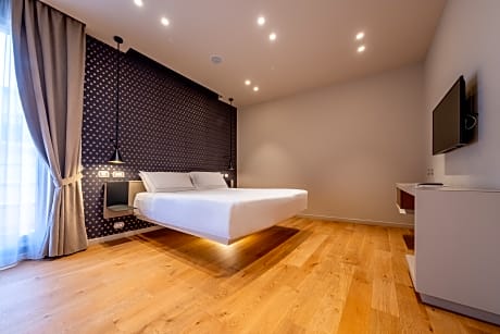 Superior triple apartment