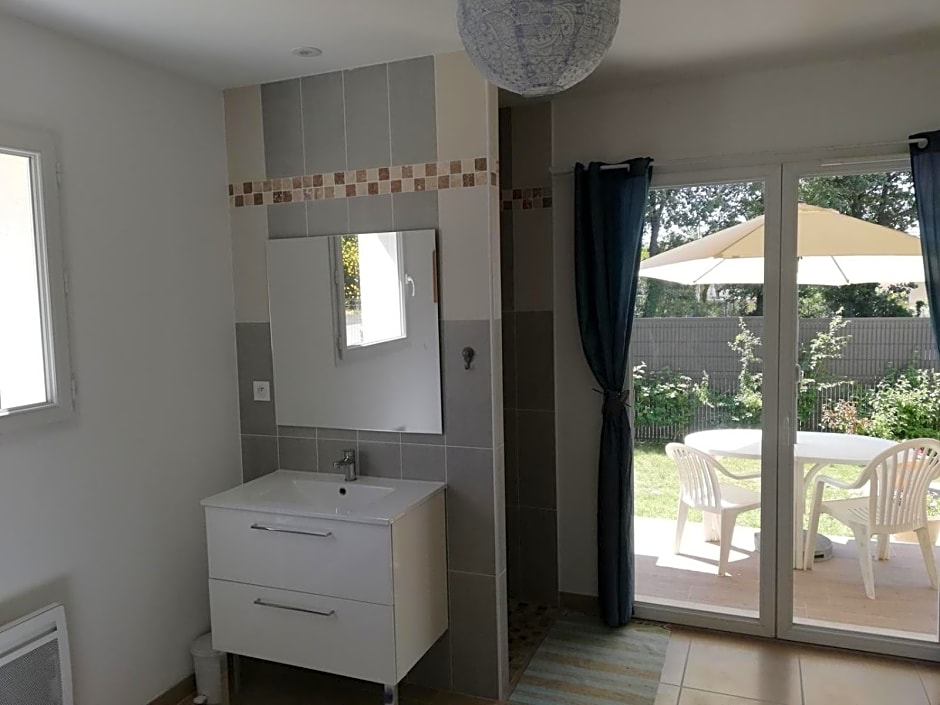 Chambre hôtes jacuzzi climatiseur provence