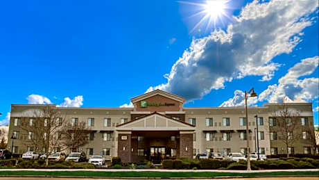 Holiday Inn Express Hotel & Suites Lincoln-Roseville Area By IHG