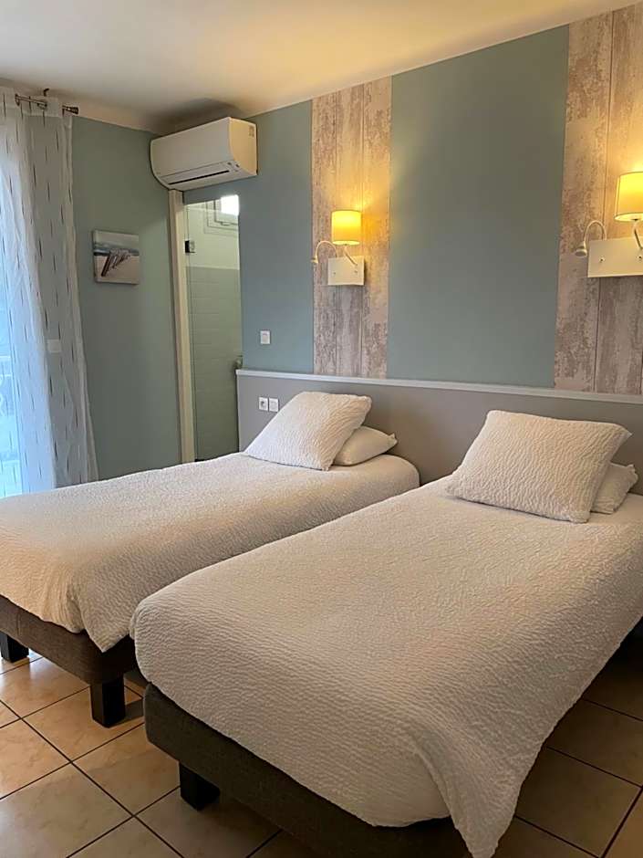 Logis Hôtel Le Clement V