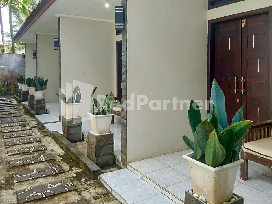 The SO Hotel Mitra RedDoorz