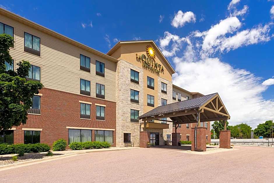 La Quinta Inn & Suites by Wyndham Sioux Falls