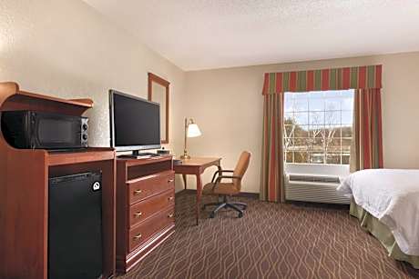 Queen Studio Suite with Two Queen Beds - Mobility Access/Non-Smoking