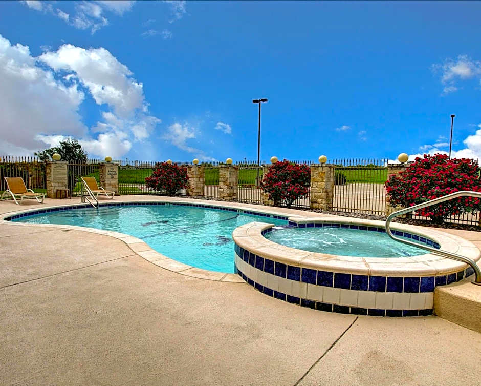 Comfort Inn & Suites Alvarado