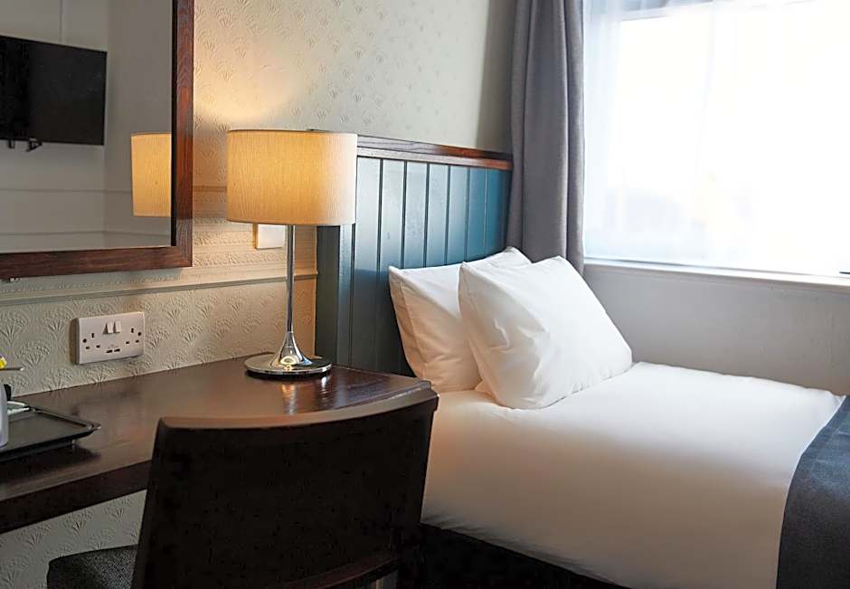 The Spyglass & Kettle by Greene King Inns