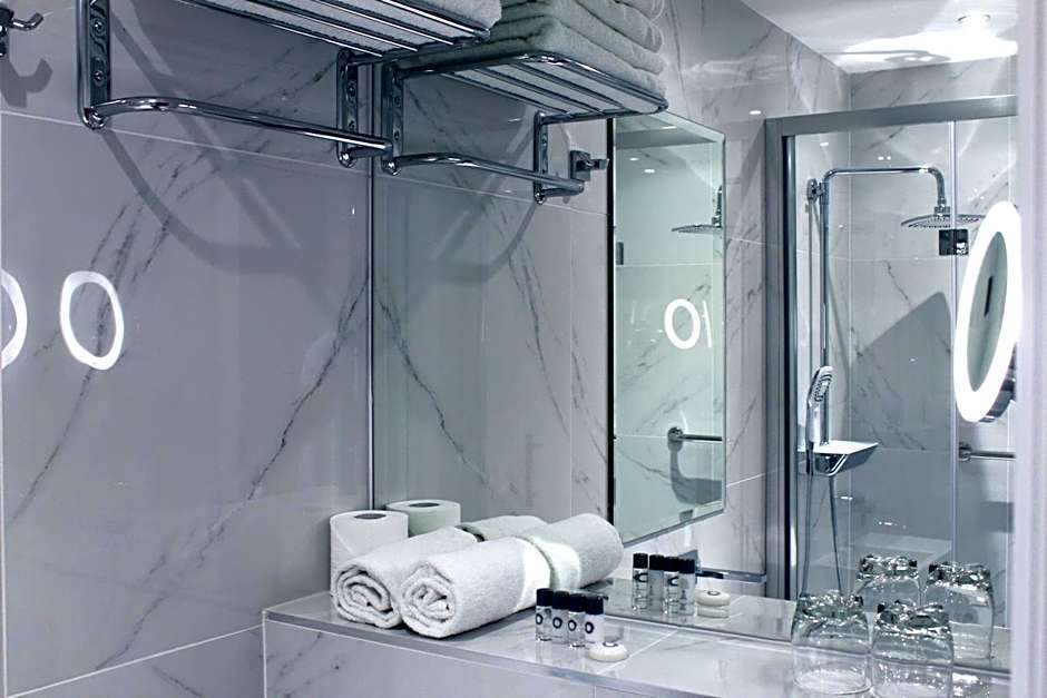 1 Craven Hill Gardens