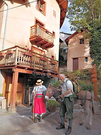 Eco-hôtel et Yourtes du Mercantour