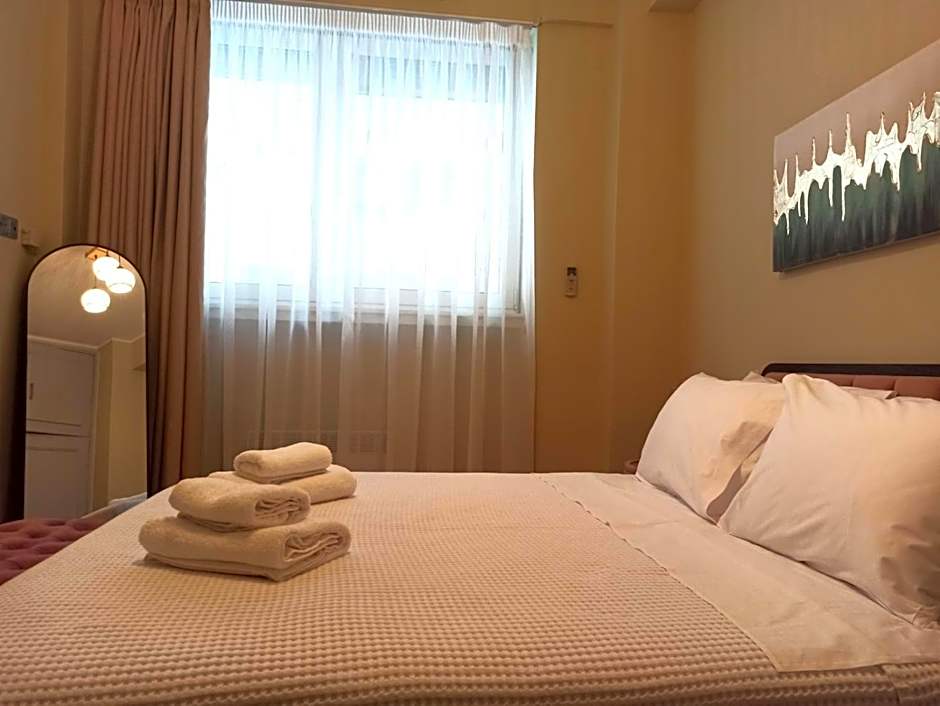 Kallaris Deluxe House