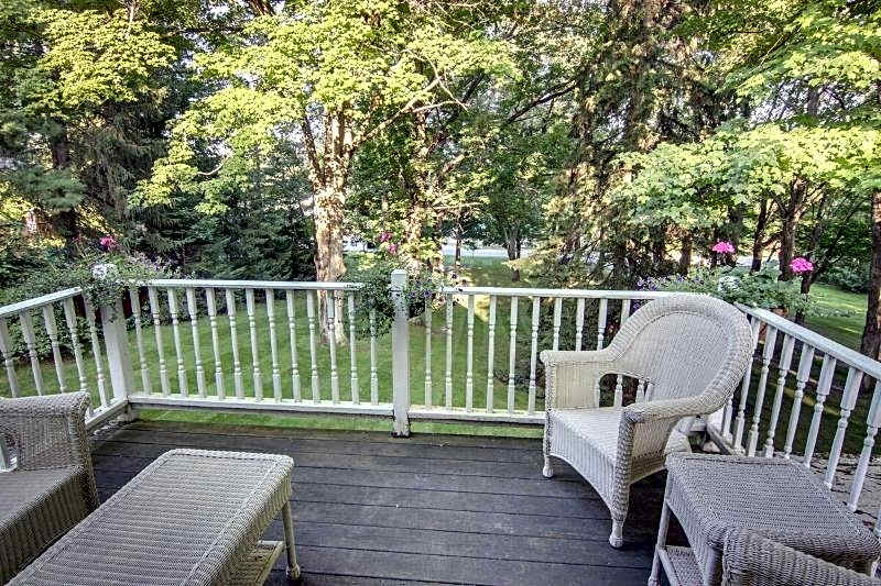 Bellaire Bed  Breakfast
