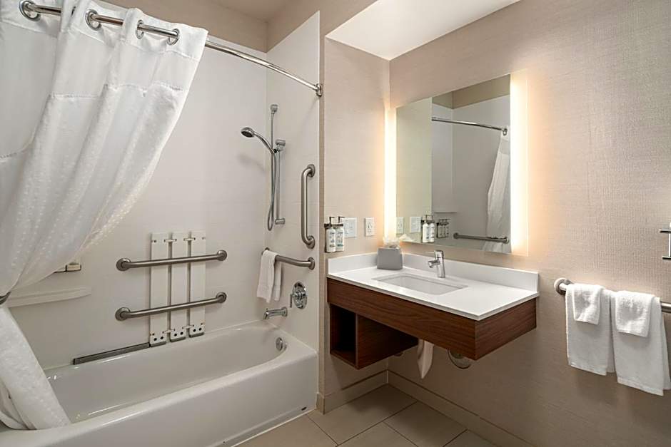 Holiday Inn Express Hotel & Suites Coeur DAlene I-90 Exit 11 By IHG