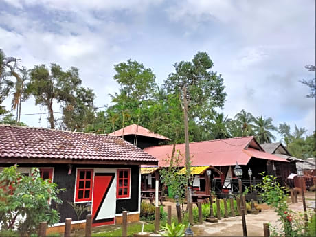 KEMBARA RESORT